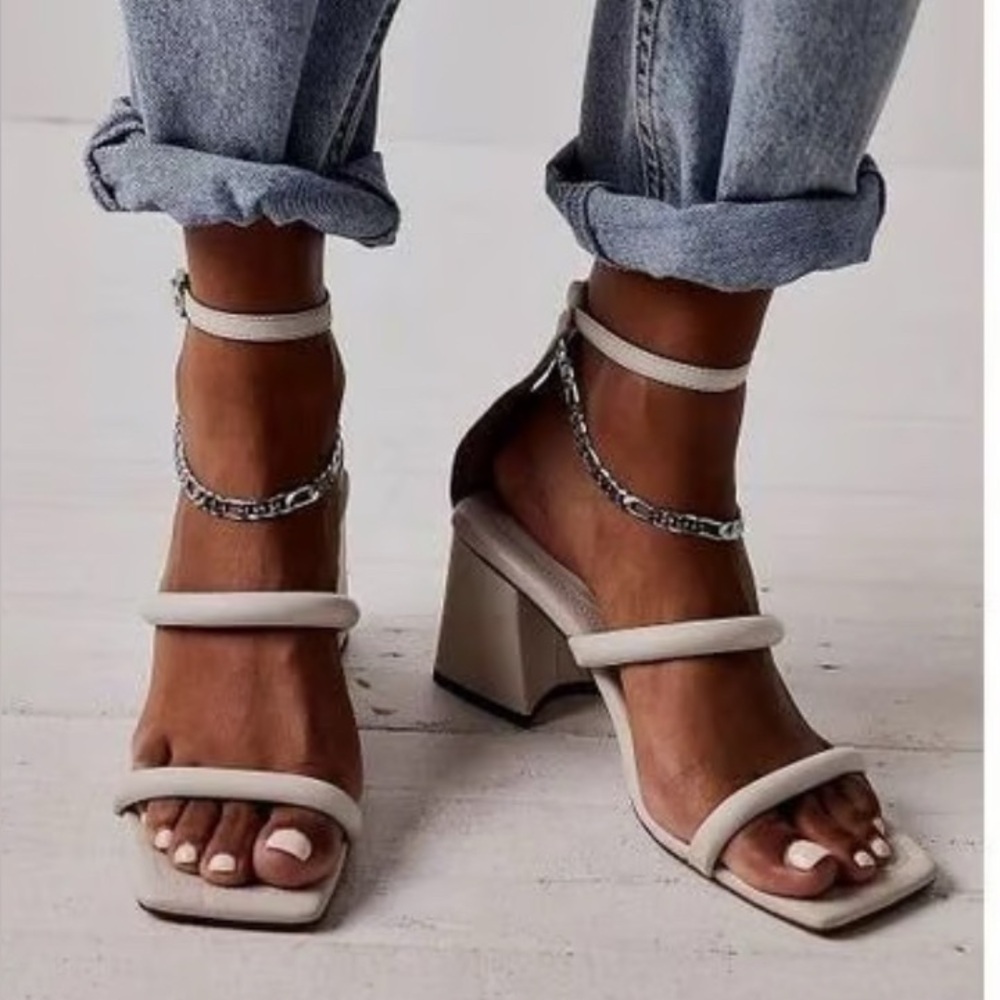 NWT Free People Parker Chain Heel Sandals